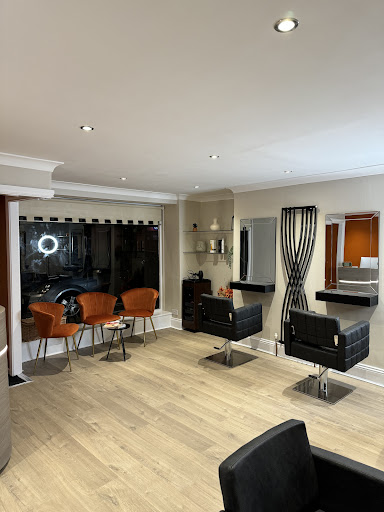 Iconic Hair Studio