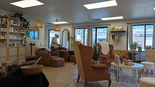 Sisters Salon - Thumbnail