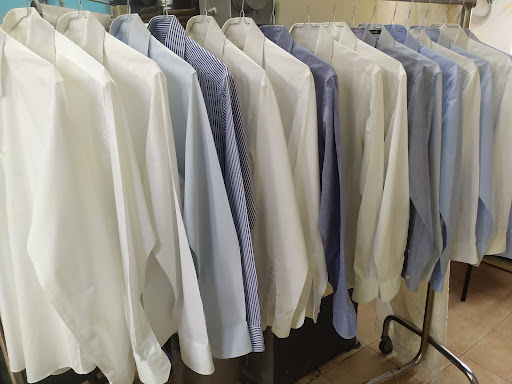 Smacchiatoria - Lavanderia - Tintoria - Sartoria "Laundry Bouganville" Mascalucia
