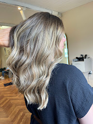 Photo n°5 de L'atelier de Sandra à Coulommiers (Salon de coiffure)