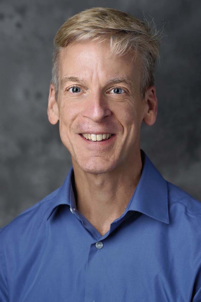 Stephen E Robinson Md