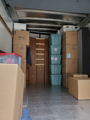 Tranquil Moving Gallery - United States