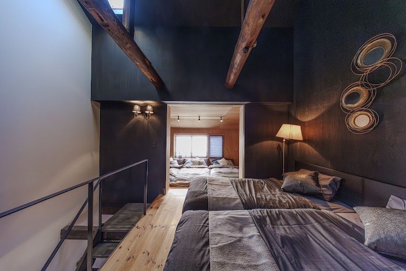 アンティークス名古屋駅東 Antiques Nagoya Station East