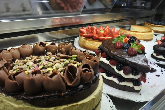 California Bakery Viale Premuda Milano