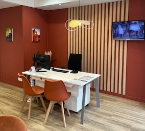 Photo n°9 de Eden Tour Ambassade Fram - Fougères à Fougères (Agence de voyages)