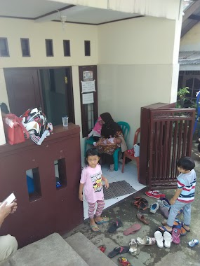 Tempat Urut Bayi Balita Bu Haji Rahmat, Author: Zaen Gamal