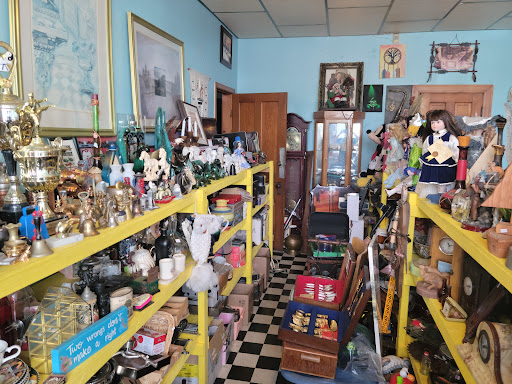 Tony's Antiques and Collectable