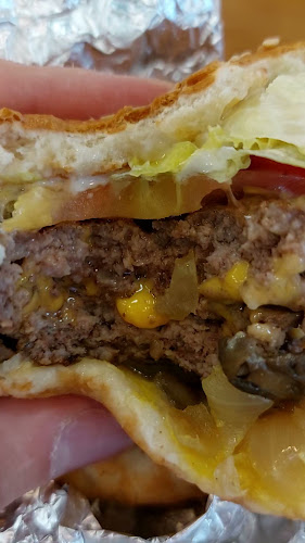 Reviews of Five Guys Kensington High Street in London - Restaurant