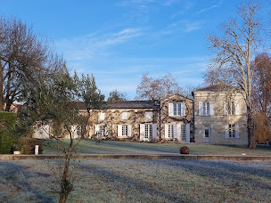 Photo n°11 de Domaine de Rateau à Bayas (Chambre d'hôtes)
