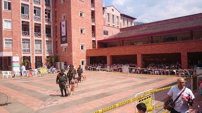 Photos of Unab