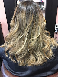 Photo n°32 de Coiffure en Harmonie à Vierzon (Salon de coiffure)