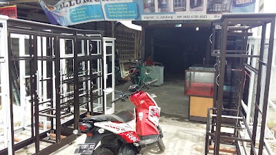 home-goods-store