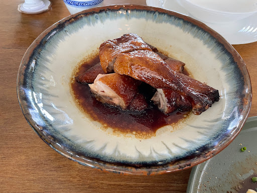 Chow's Table - Visual