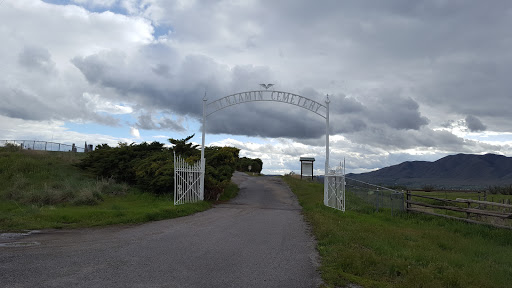 Benjamin Cemetery - Visual