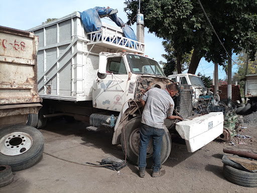 Taller Mecanico Diesel Los Mayitos
