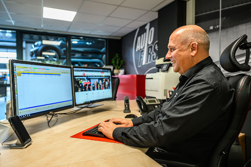 Garage Van Dam Gouda - Thumbnail