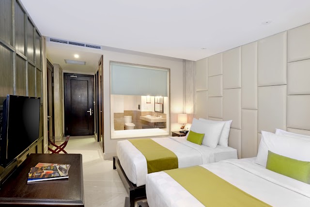 Jambuluwuk Oceano Seminyak Hotel