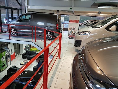 Photos of Garage Doyen Citro&euml;n Virton