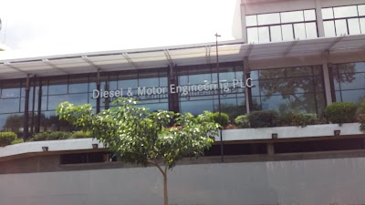 Photos of Dimo 800 Mercedes-Benz Centre