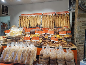 Photo n°31 de Le Fournil de Romilly SARL Feuilletine De Chatres à Romilly-sur-Seine (Sandwicherie)