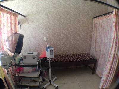 Photos of Riri Hair and Beauty Salon