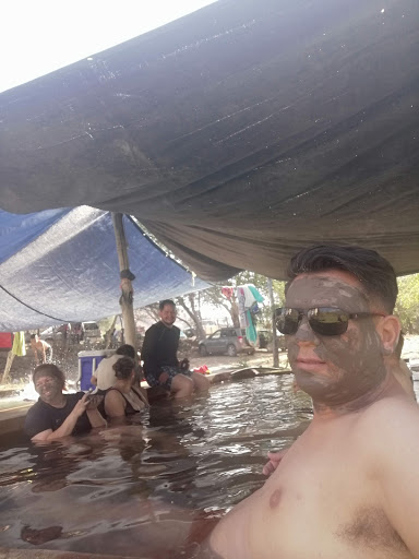 El Agua Caliente Aguas Termales Acosta