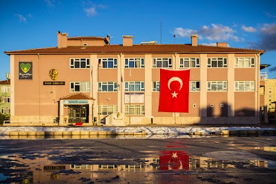 Bayraktepe Secondary School