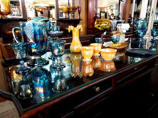 Catoire's Vintage & Antiques - Thumbnail