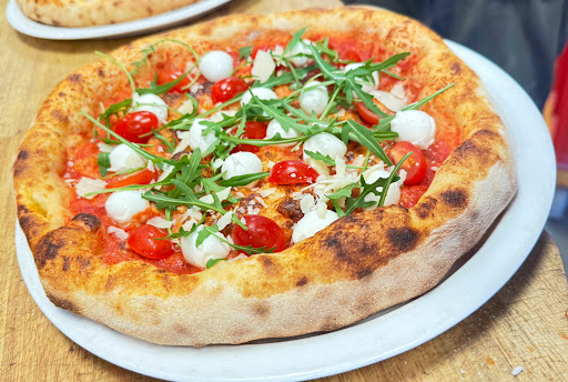 Photo 3 - Pizzeria Casamia