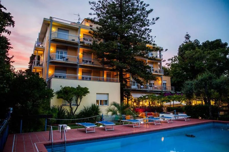 Hotel Eden Park
