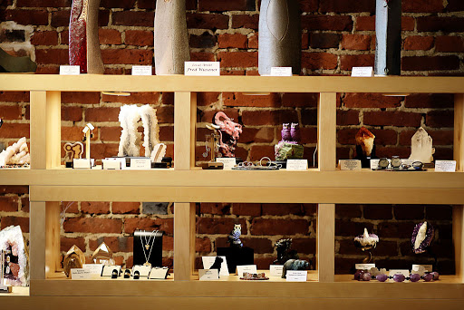 EAT Gallery - Visual