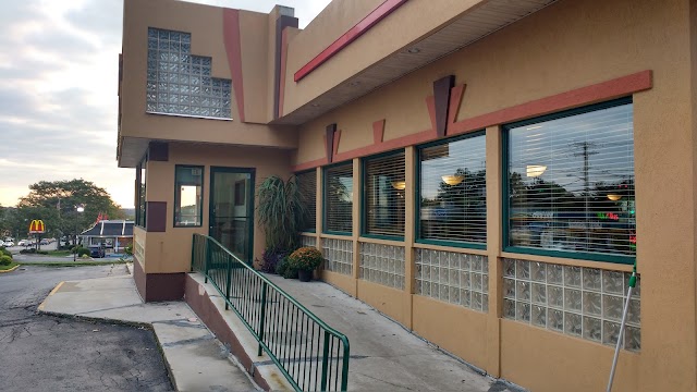 Golden Coach Diner Restaurant