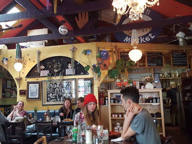 Ike's Quarter Cafe