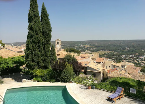 Photo de T3 avec jardin et piscine privée à Coudoux (13111)