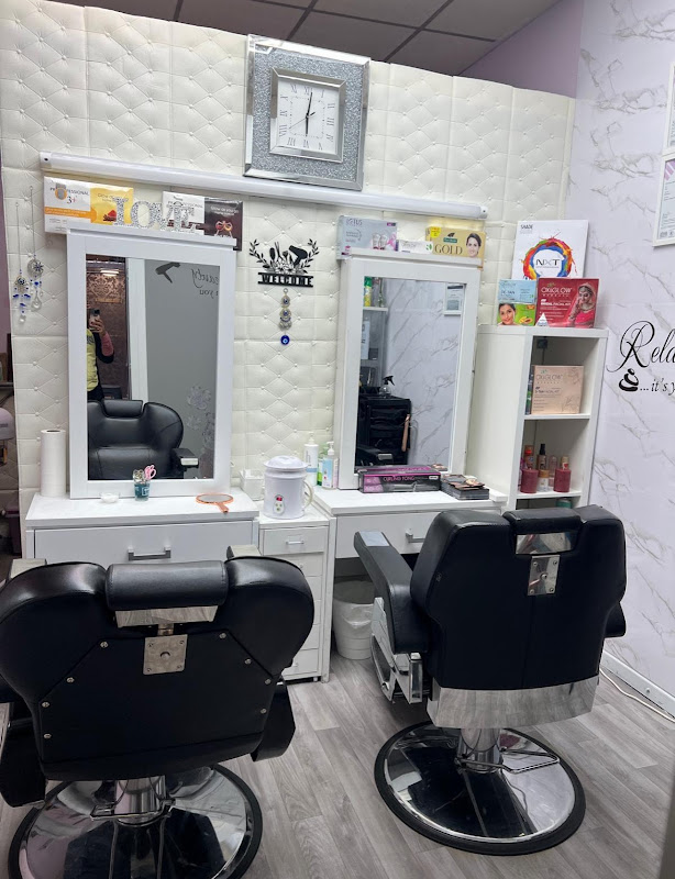Nav's Hair And Beauty Salon photo 2