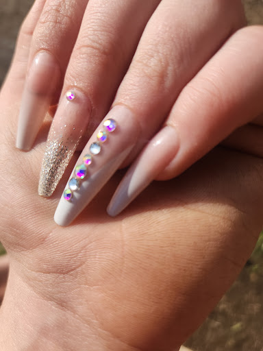 Chl Nails - Thumbnail