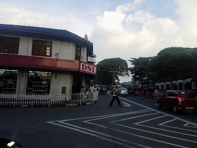 Photos of DSI Samsons. ඩී.එස්.අයි.සැම්සන්