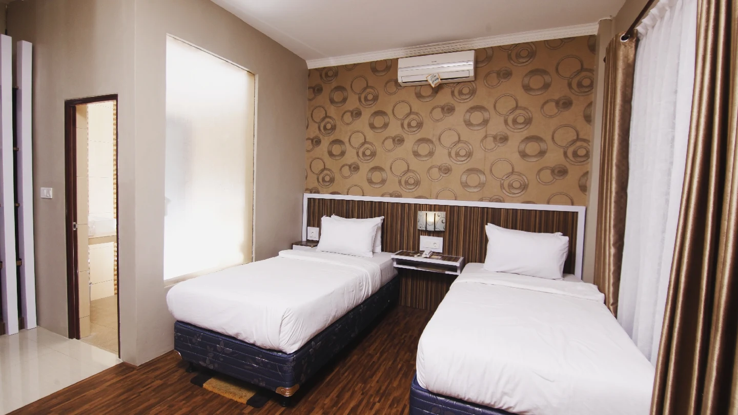 Larissa Hotel