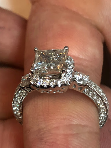 Gold & Diamond International - Thumbnail