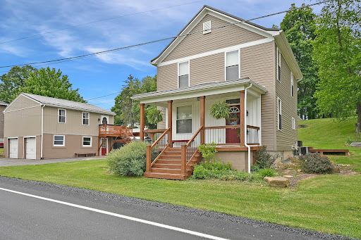Michele Ferris, Pittsburgh REALTOR , Realty ONE Group Platinum - Thumbnail