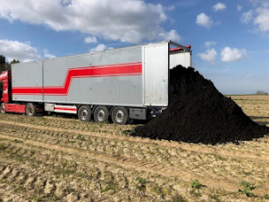 Photo n°4 de Procompost - Composts, Paille et Coproduits à Oye-Plage (Agriculteur)