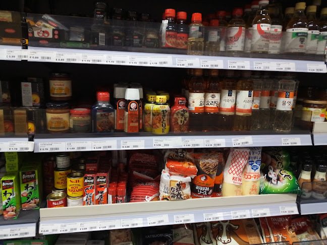 Red Chilli Supermarket Phone number