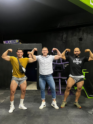 Universe Gym Suc.2 Gallery - Mexico