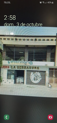 VETERINARIA LA HERRADURA.