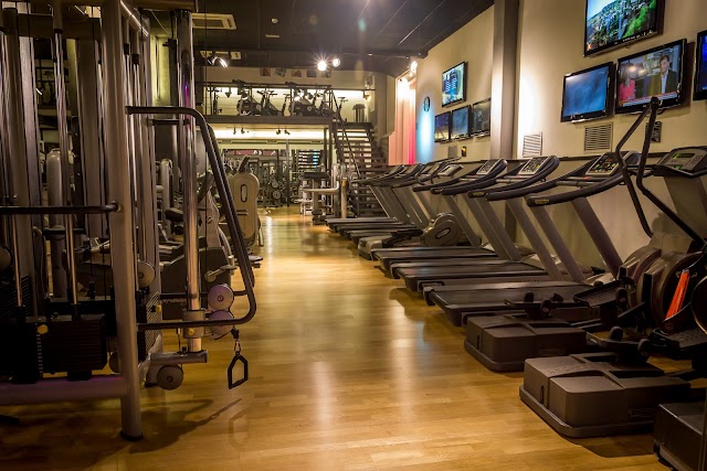 Dabliu Barberini Fitness Club