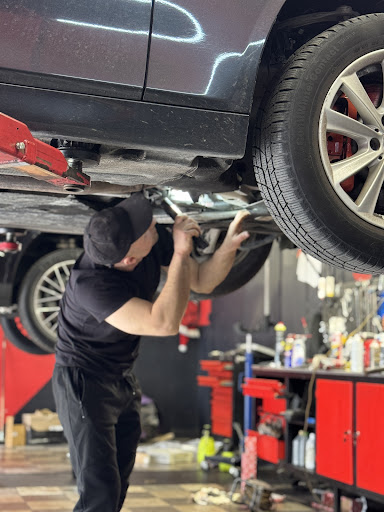 DasMotors - Warsztat samochodowy Wymiana oleju Naprawa silników Elektryka