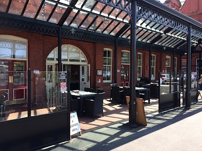 Photos of Douglas Rail Station
