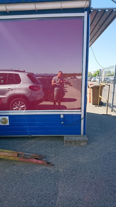 Photos of Kaunas Auto Market