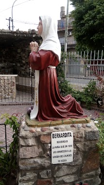 Parroquia Gruta de Lourdes, Author: Ernesto R.