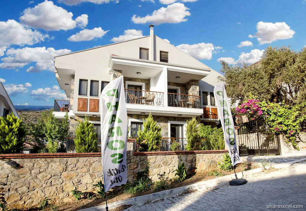 Pharos Otel